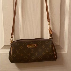 Louis Vuitton Crossbody  like BRAND NEW